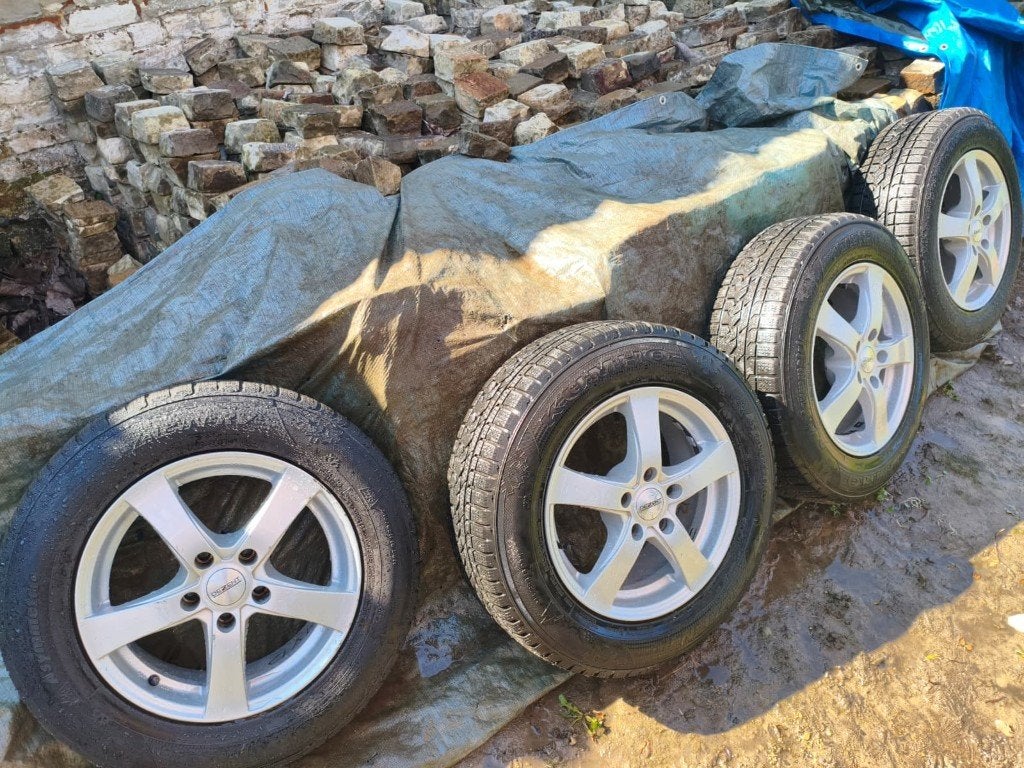 Pneus hiver 265/65/R16 + jantes Dezent 5*114.3, Pneus hiver, 16 pouces, Pneu(s), Enlèvement