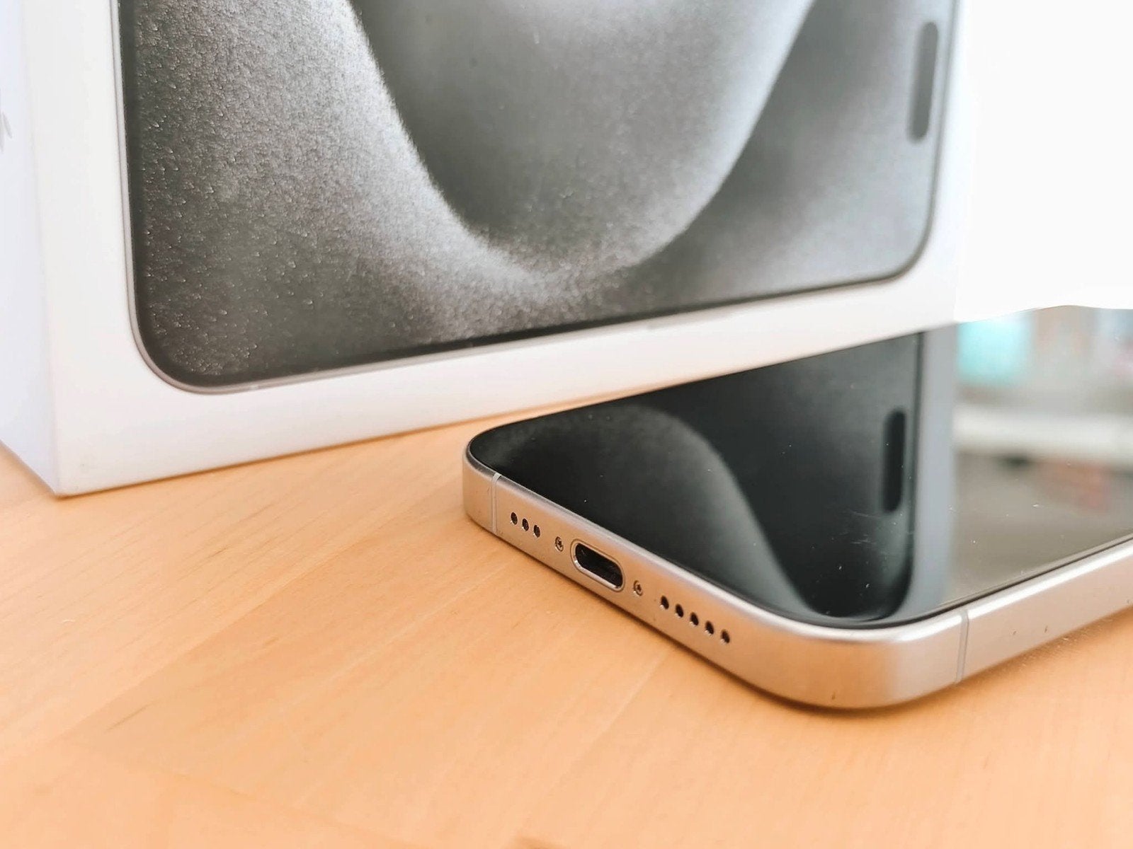 iPhone 15 Pro 512 Go – Titane blanc – Parfait état !, Télécoms, 80 %, IPhone 15, Enlèvement, Utilisé