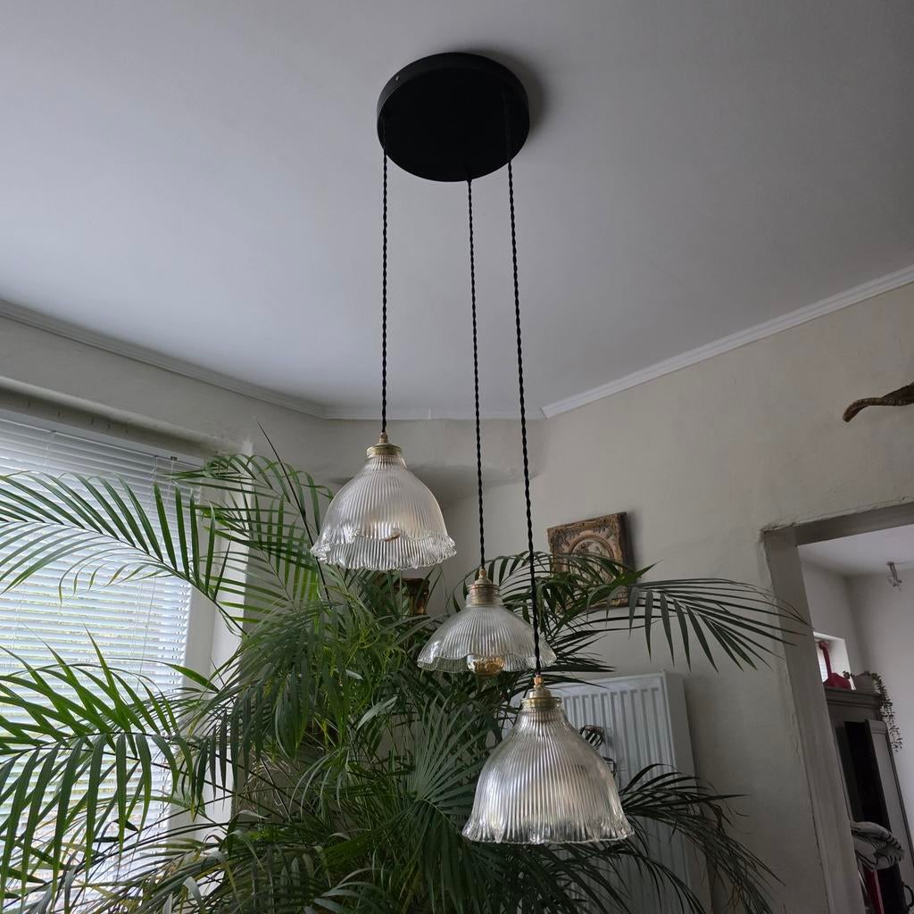 Ensemble de lampes suspendues vintage en verre Holophane., Enlèvement ou Envoi