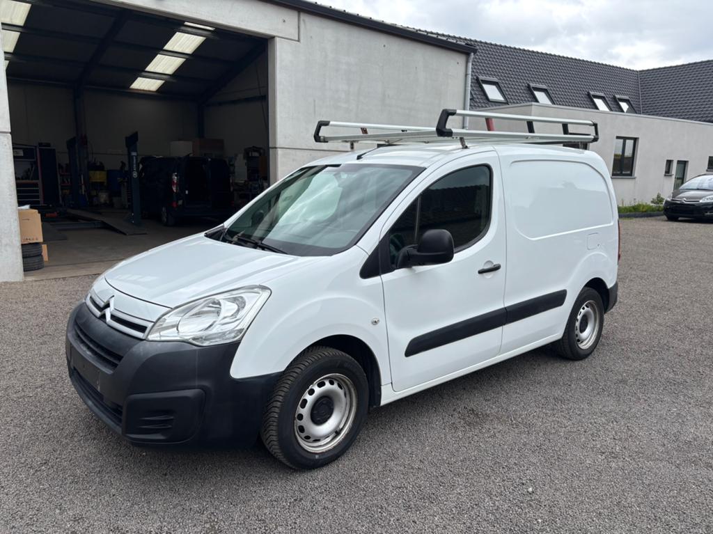 Citroen berlingo 1.6 hdi bj 9/2017 met 144000 km, Auto's, Bestelwagens en Lichte vracht, Bedrijf, Te koop, Airbags, Airconditioning