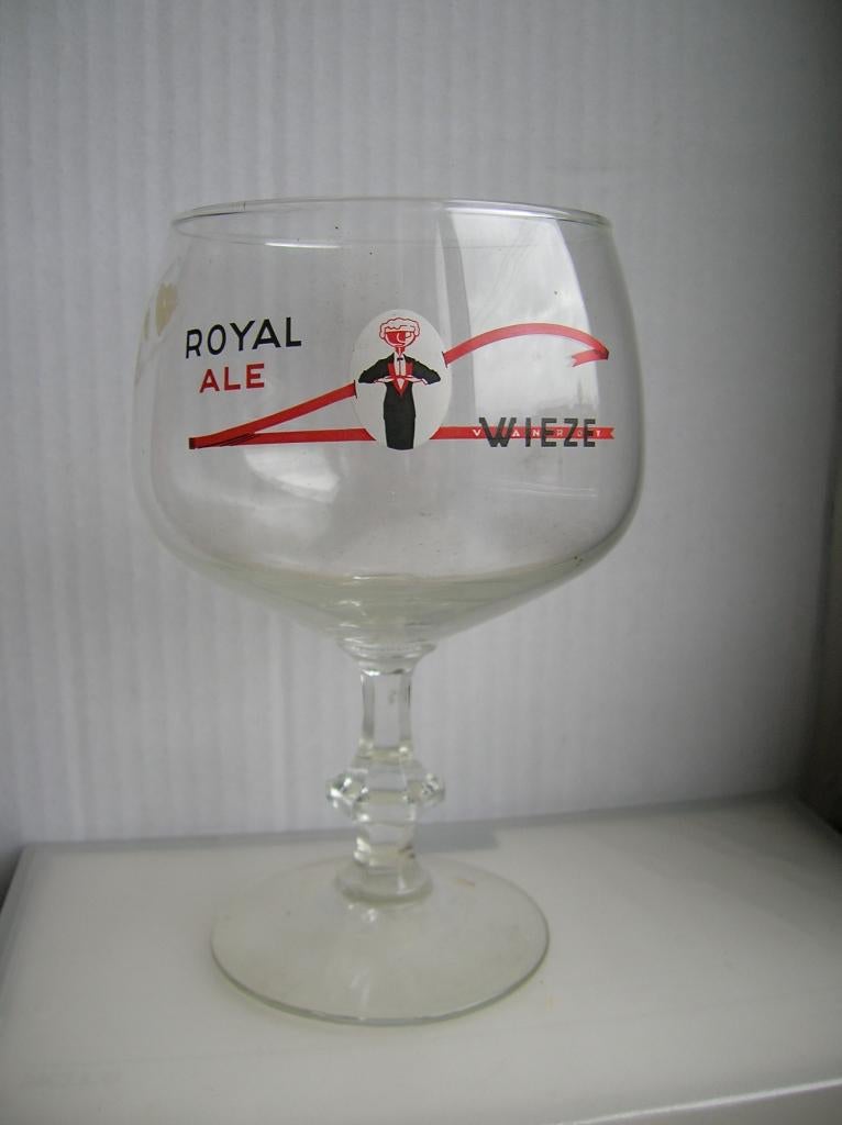 ROYAL ALE Van Roy Wieze, Verzamelen, Biermerken, Ophalen of Verzenden, Zo goed als nieuw, Glas of Glazen