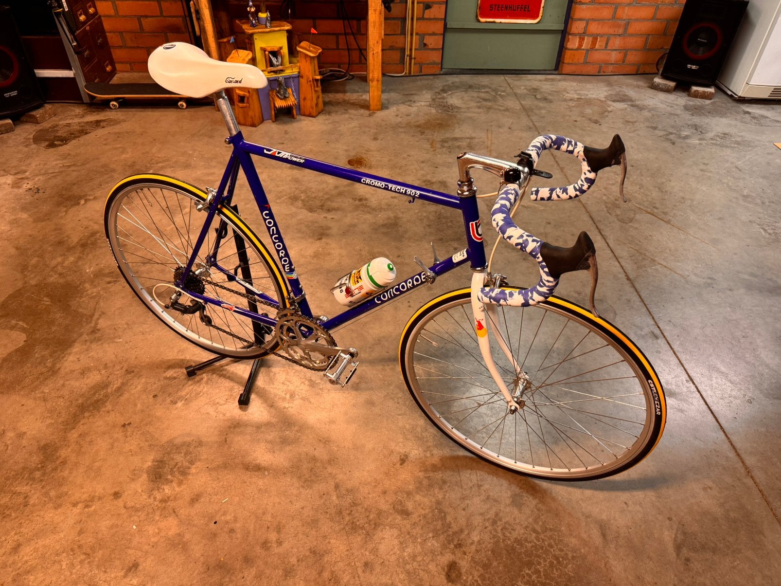 Concorde, Fietsen en Brommers, 59 cm of meer, Ophalen, Velgrem, Jaren '60 of nieuwer