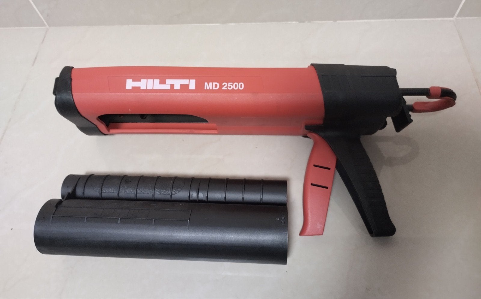 Pistolet de scellement chimique Hilti MD 2500, Bricolage & Construction, Outillage | Outillage à main, Enlèvement ou Envoi, Comme neuf