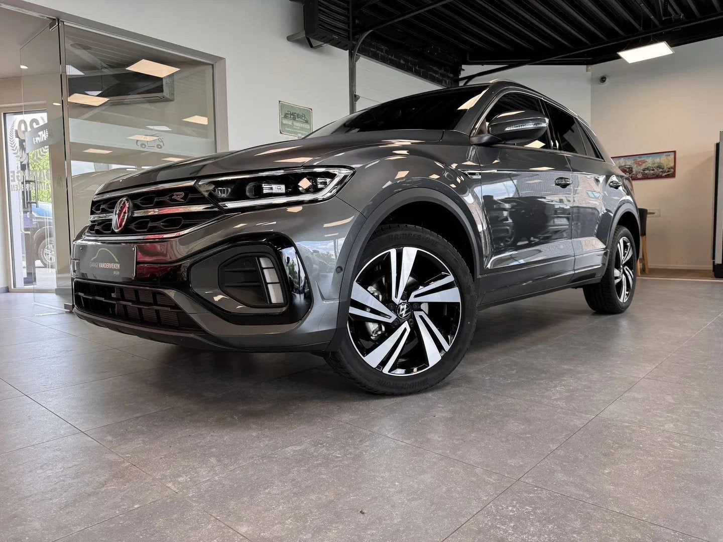 Volkswagen T-Roc 1.5 TSI R-Line DSG * Nieuwe wagen !, Autos, Achat, 110 kW, Noir, 5 portes