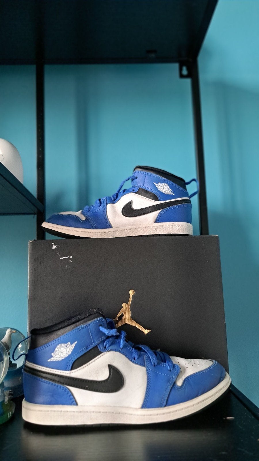 Jordan 1 schoenen, Ophalen