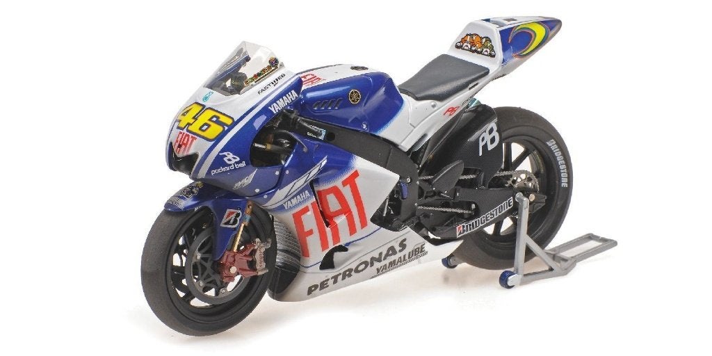 Valentino Rossi Yamaha YZR-M1 2009 dirty 1:12 122093246, Enlèvement ou Envoi, Neuf, 1:9 à 1:12, Moteur
