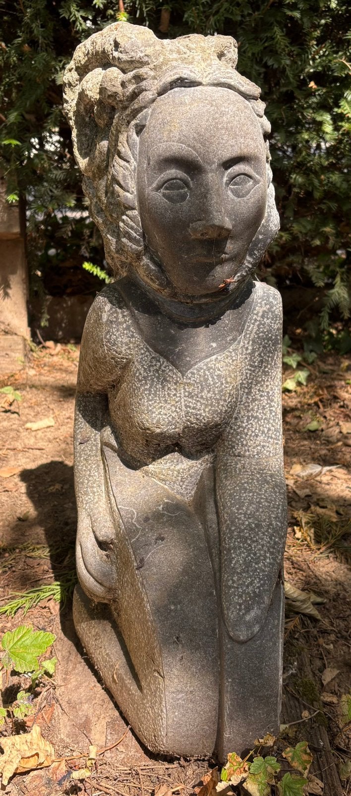 Dame in blauwe hardsteen, Ophalen, Zo goed als nieuw
