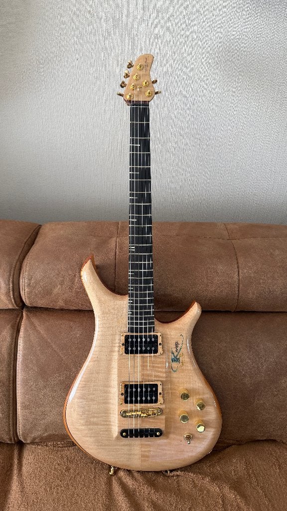 KRITZ STRADOVARIUS S202, Muziek en Instrumenten, Snaarinstrumenten | Gitaren | Elektrisch, Zo goed als nieuw, Solid body, Overige merken