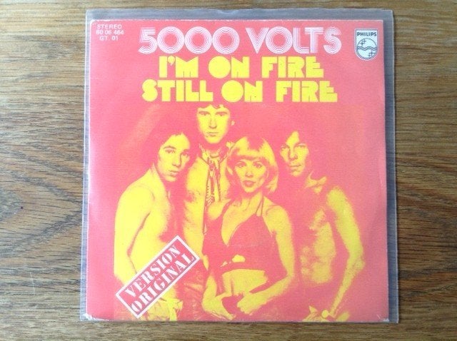 single 5000 volts, CD & DVD, Vinyles Singles, Enlèvement ou Envoi, Pop, Housse de protection extérieure, 7 inch