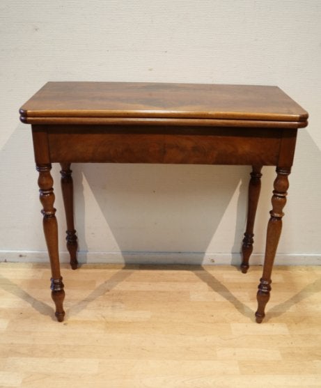 Antieke speeltafel, Enlèvement