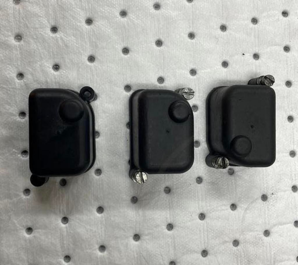 3 vlotterbakken carburateur Piaggio Vespa, Fietsen en Brommers, Ophalen of Verzenden, Zo goed als nieuw, Carburateur, Piaggio