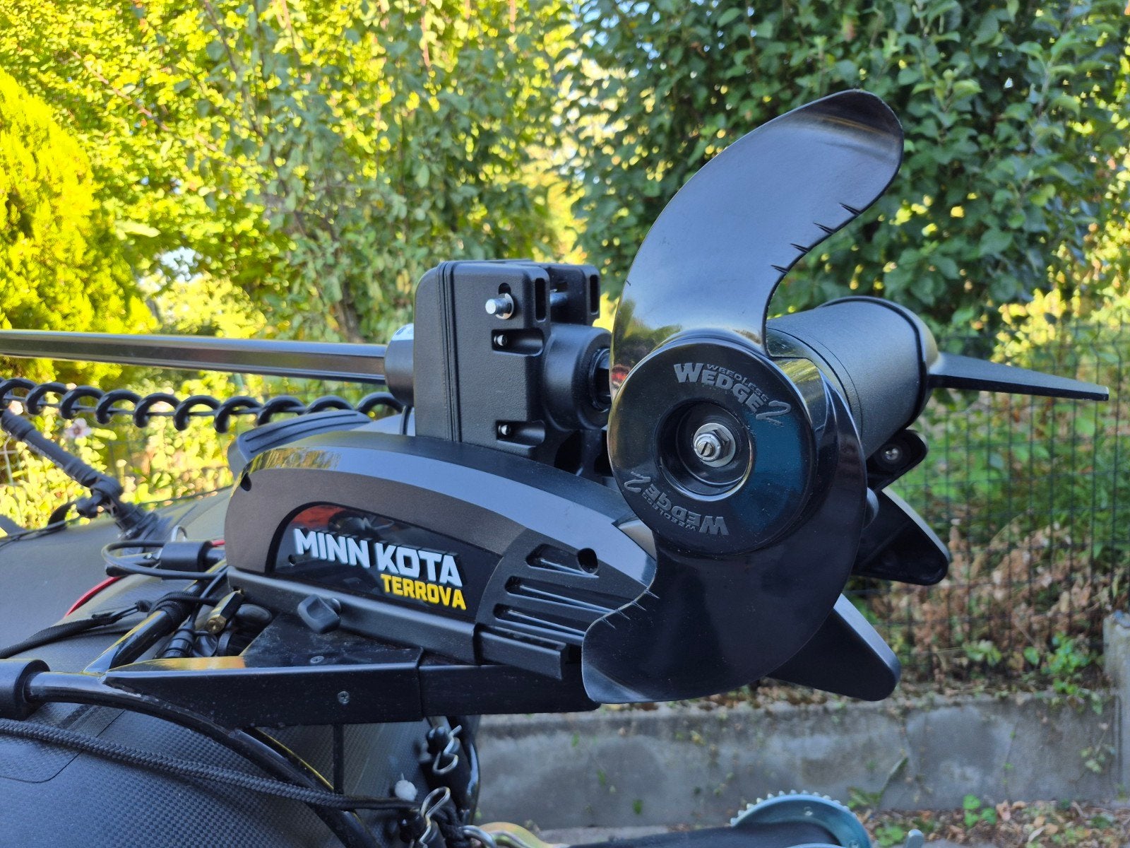 Moteur avant MinnKota Terrova 55Lbs GPS 137Cm, Enlèvement, Comme neuf, Ensemble complet