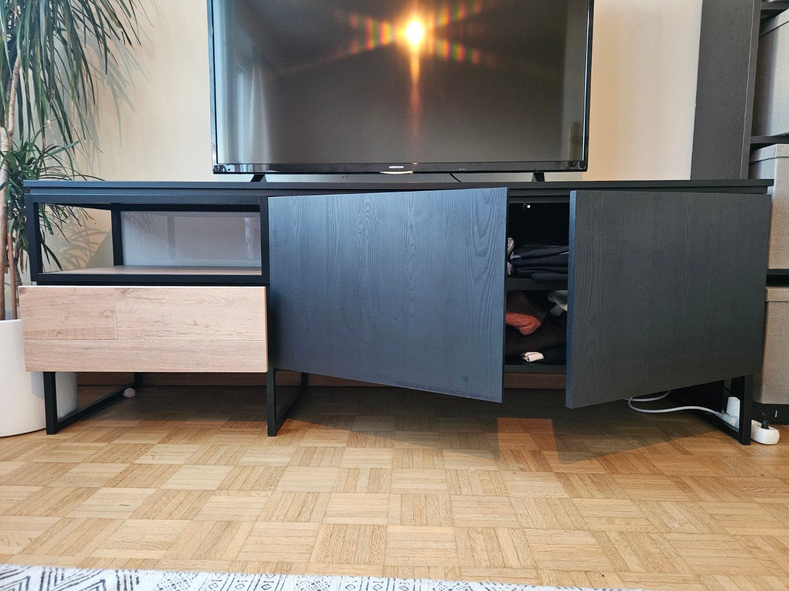 Eetkamer Porofino, Enlèvement