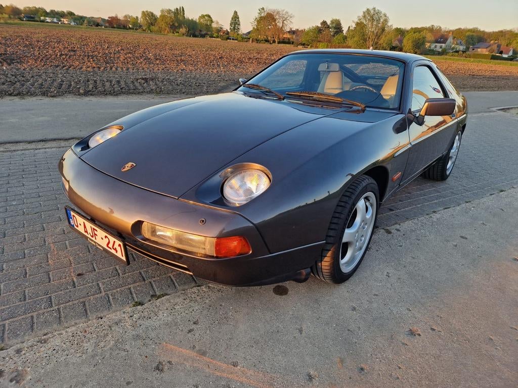 Porsche 928 S4, Auto's, Porsche, Particulier, Bluetooth, Radio, Benzine, Automaat, Zilver of Grijs, Achterwielaandrijving, Ophalen