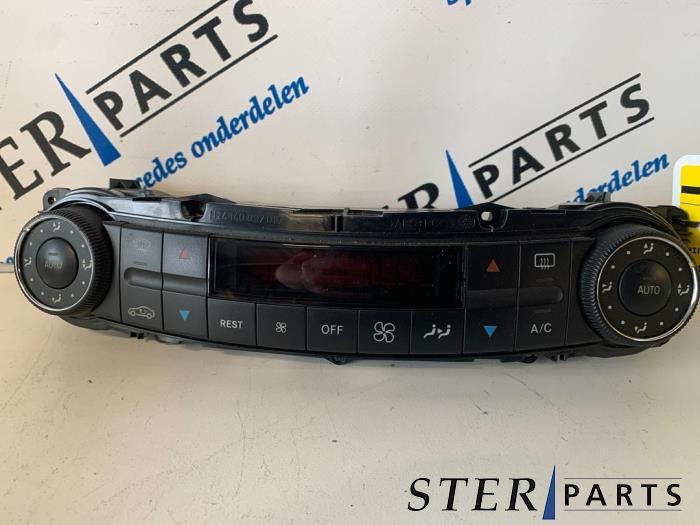 Panneau de commandes chauffage d'un Mercedes E-Klasse, 3 mois de garantie, Utilisé, -, -