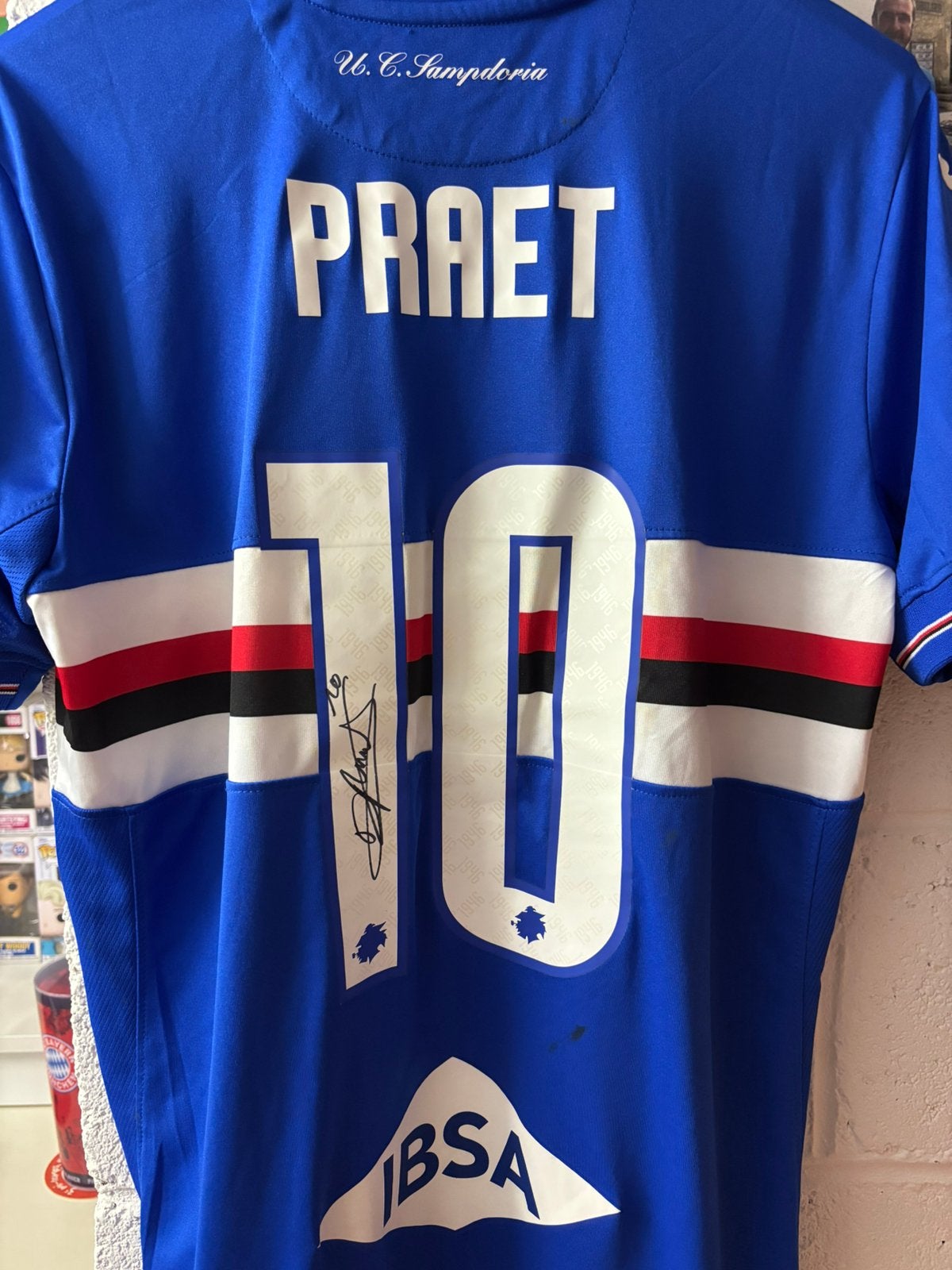 Sampdoria matchworn Denis Praet  signé, Enlèvement ou Envoi, Comme neuf, Maillot