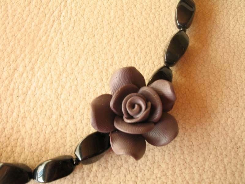 Ketting met black agaat parels en roos, Handtassen en Accessoires, Kettingen, Zwart, Nieuw, Ophalen of Verzenden, Steen of Mineraal
