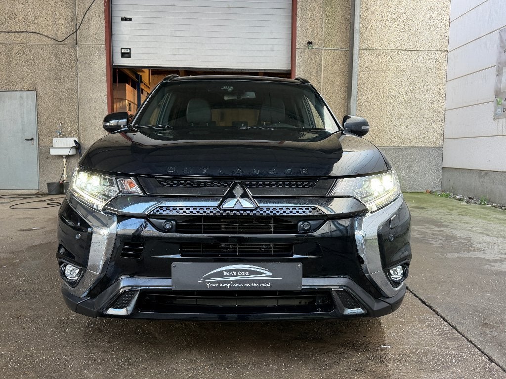 Mitsubishi Outlander 2.0i Blackline Automaat * Gps/Camera *, Auto's, Automaat, 4 cilinders, Zwart, Bedrijf