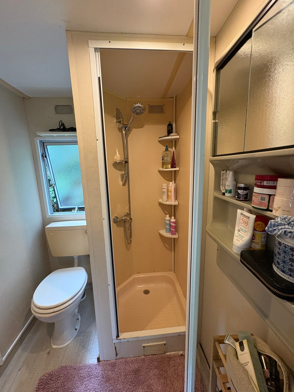 Goed onderhouden staancaravan/stacaravan, Douche, Particulier, Lit fixe, 8 mètres et plus