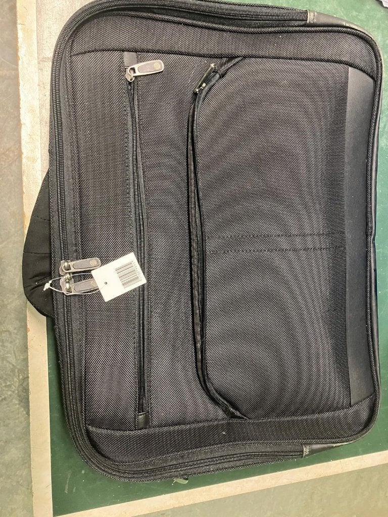 Zwarte reistas/ laptoptas, Ophalen, 40 tot 60 cm, Zwart, Minder dan 20 cm