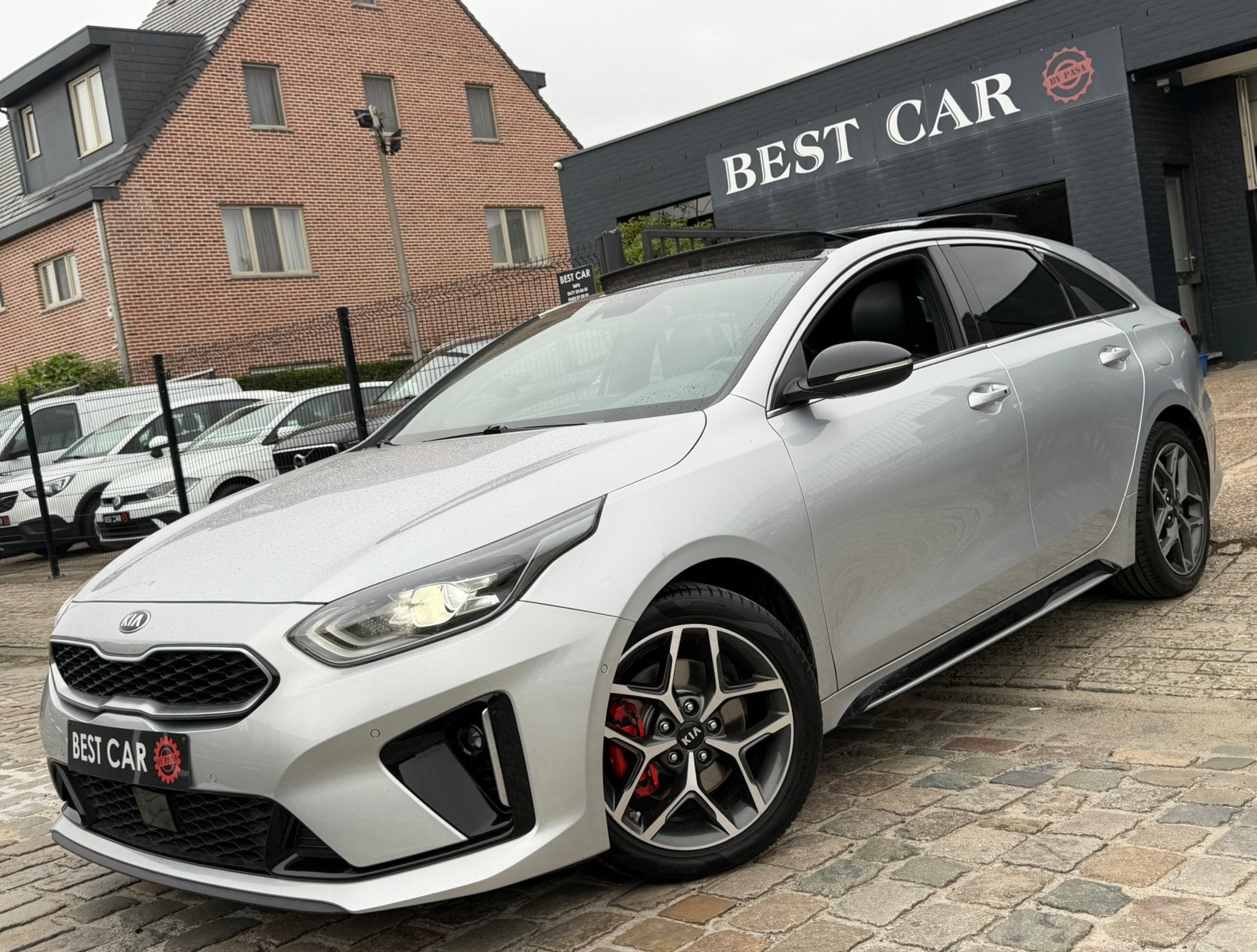 Kia ProCeed 1.6CRDi GT Line * Full Option, Autos, Argent ou Gris, Achat, Euro 6, Entreprise
