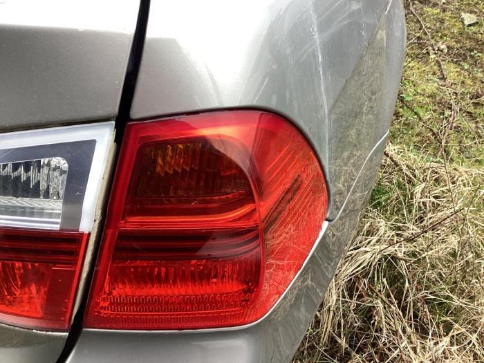 Feu arrière droit d'un BMW 3-Serie, -, 3 mois de garantie, Utilisé, -
