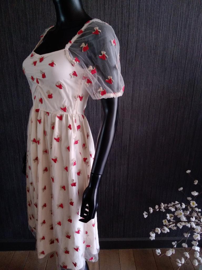 Robe d'été frivole, Zomerjurk, Envoi, Porté, Blanc