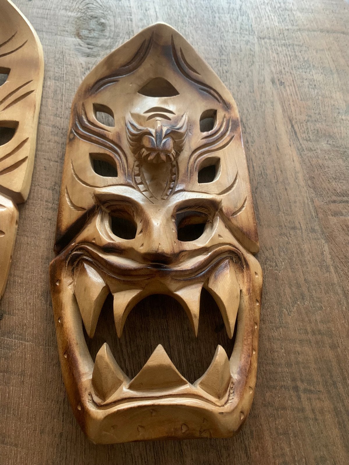 Filipijnse Bakunawa maskers, Sculpture sur bois, Brun, Bois, Enlèvement