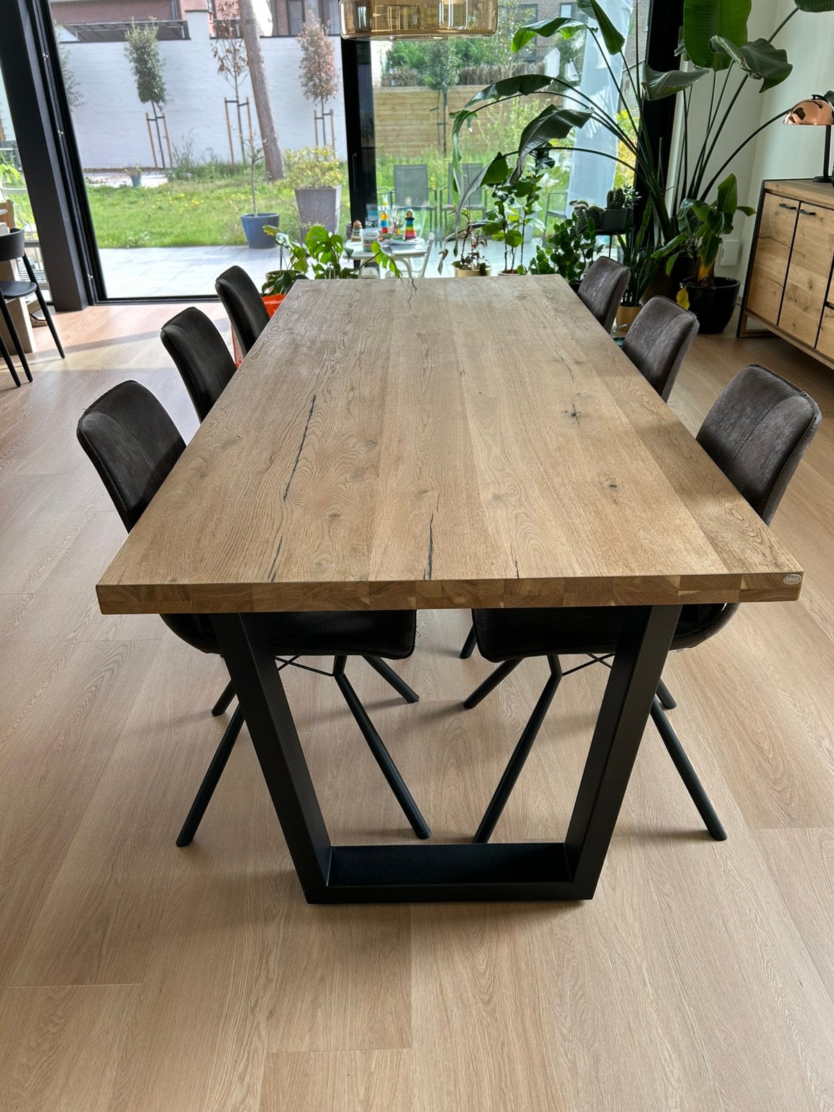 Houten tafel H&H, Ophalen, Zo goed als nieuw