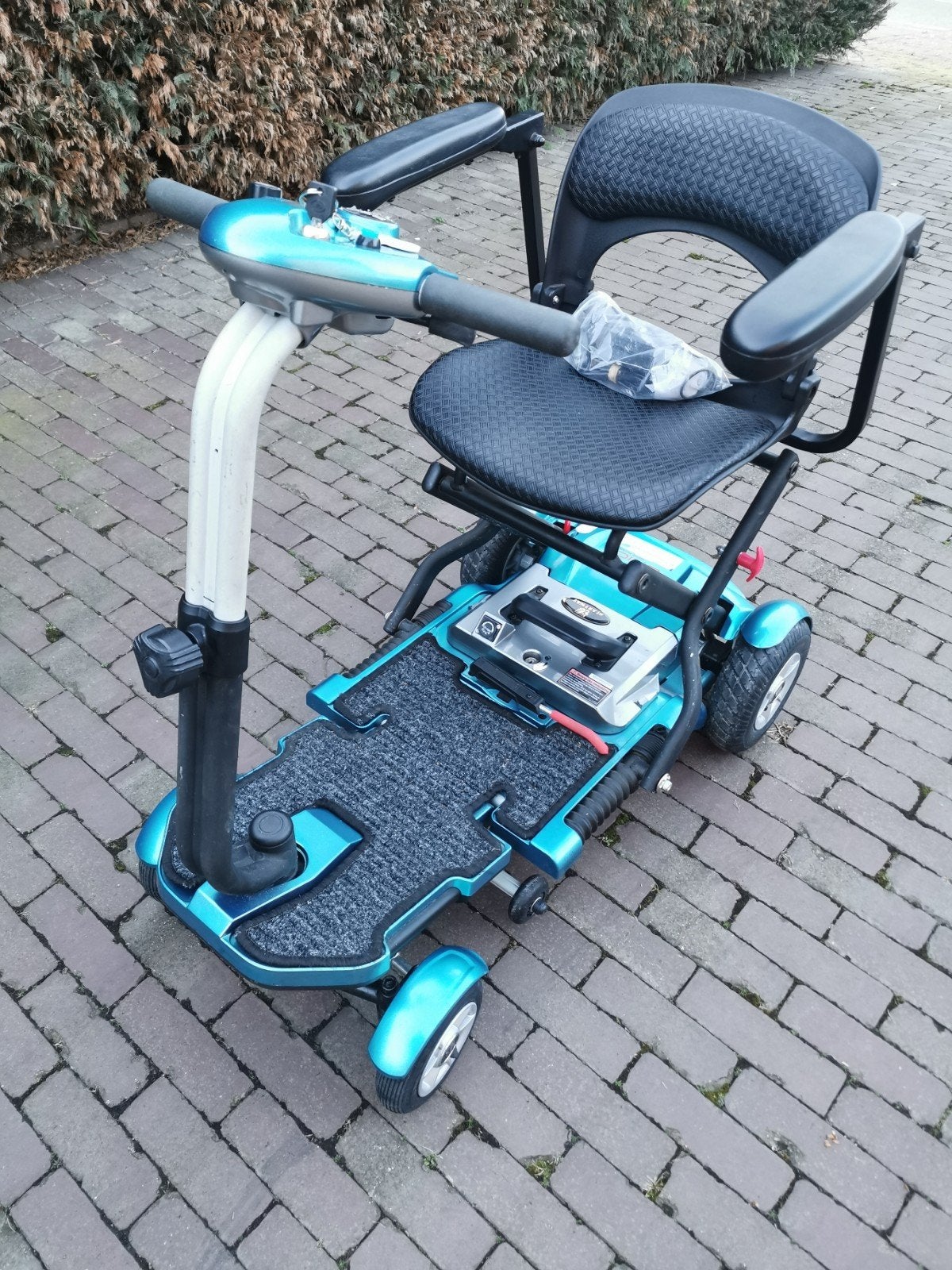 scooter pliable Skyline Brio info 0488826971, Enlèvement ou Envoi, Pliant, Comme neuf, Fauteuil roulant électrique