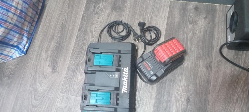Makita/bosch, Bricolage & Construction, Outillage | Foreuses, Enlèvement ou Envoi