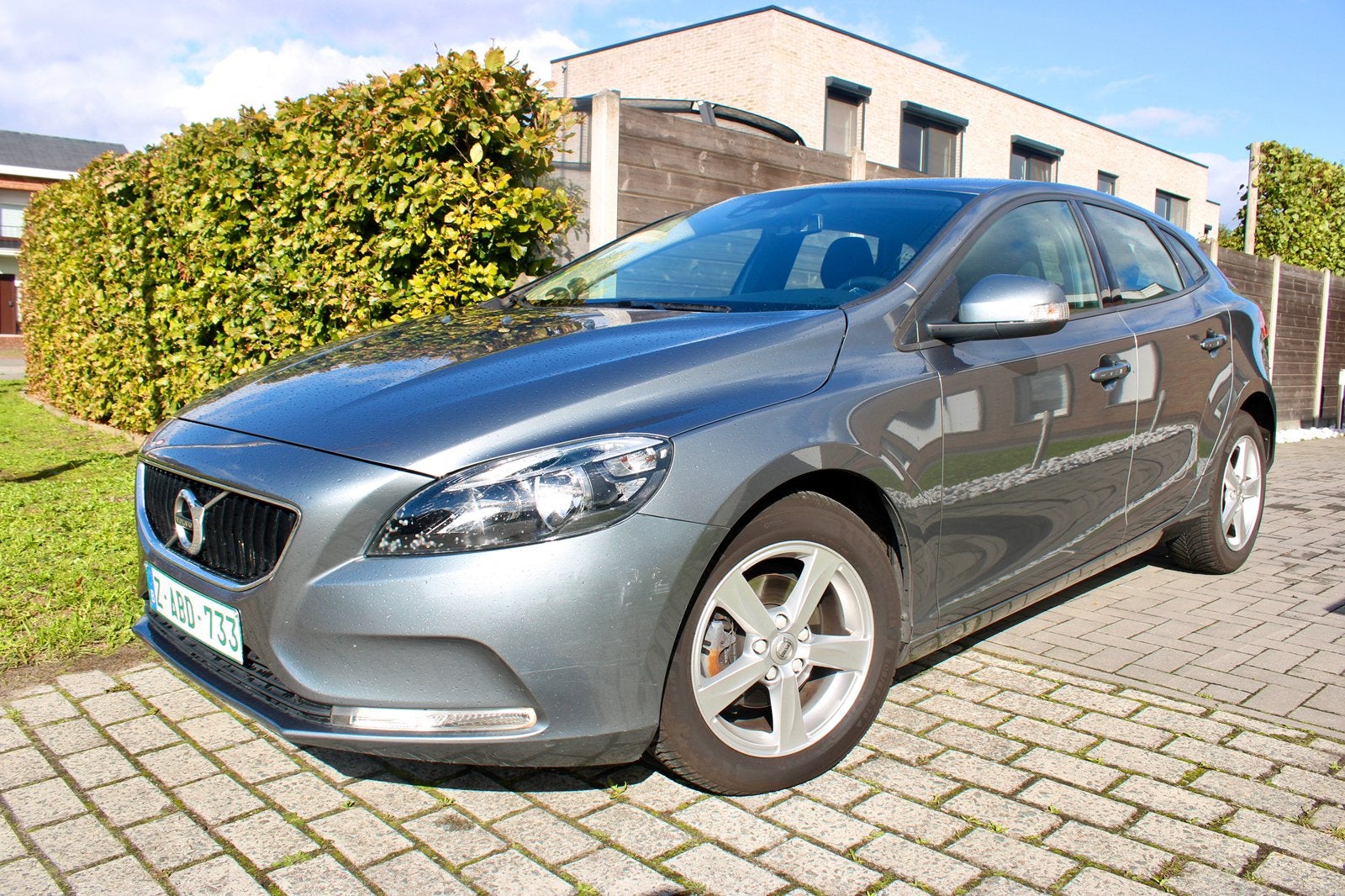 Volvo V40