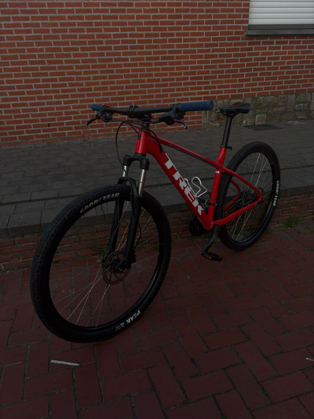 Trek marlin 6, Fietsen en Brommers, Ophalen, Hardtail, Heren, Zo goed als nieuw