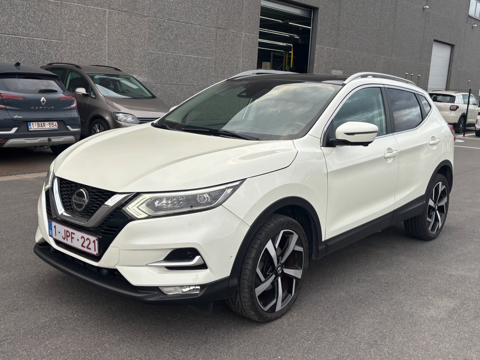 NISSAN QASHQAI 2018 113000KM!!, Auto's, 1199 cc, Wit, 5 zetels, 5 deurs