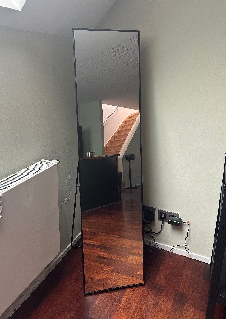 KARMSUND Miroir sur pied, noir, 40x167 cm, Enlèvement, Comme neuf