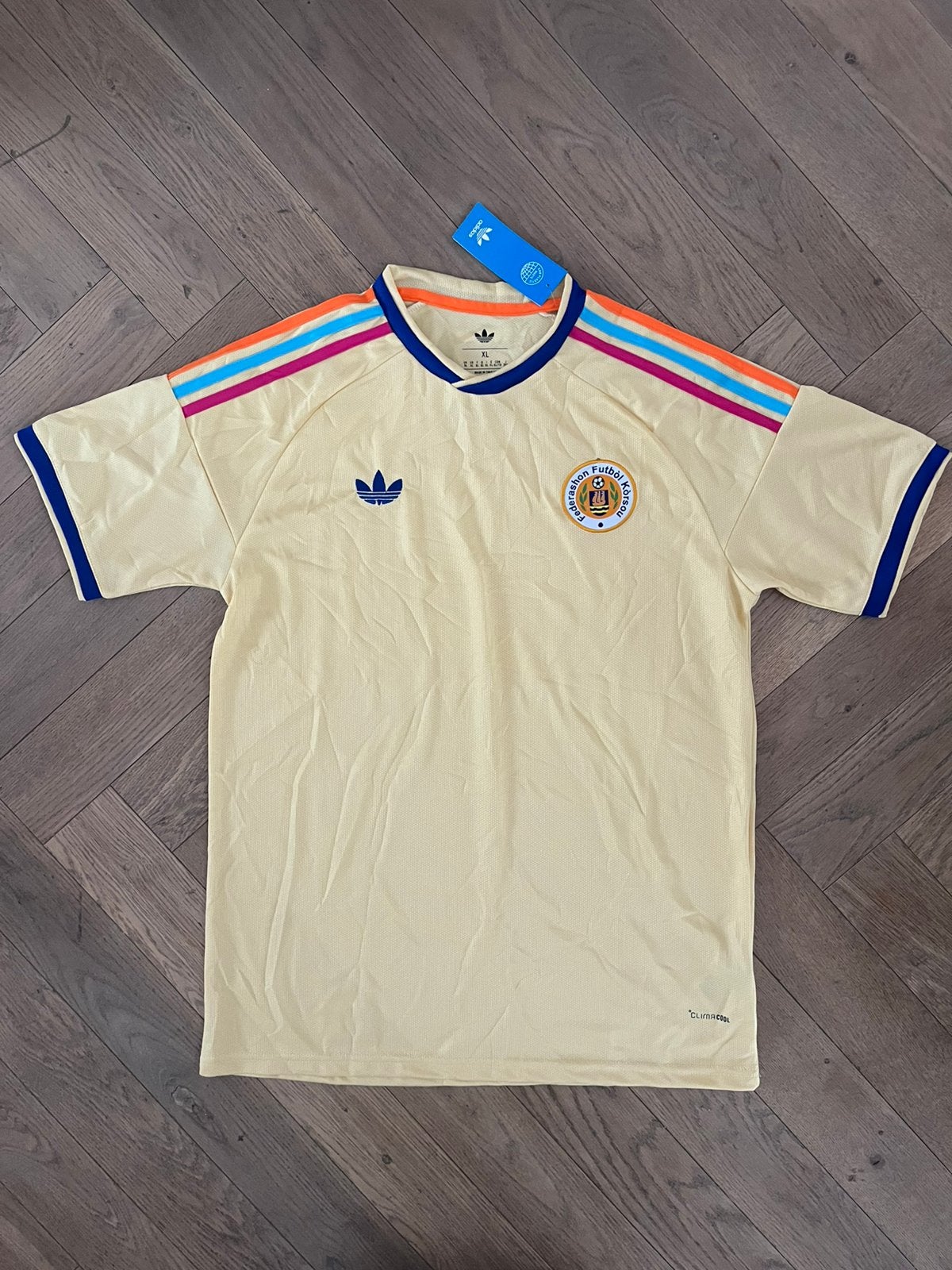 Maillot de l'équipe des Antilles de Curaçao taille M NOUVEAU, Taille M, Enlèvement ou Envoi, Neuf, Maillot