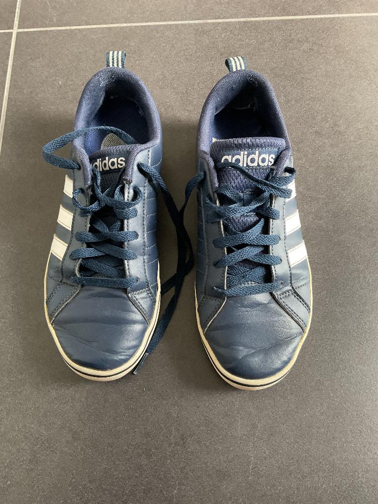 Schoenen blauw Adidas maat 40, Vêtements | Hommes, Chaussures, Enlèvement ou Envoi, Adidas, Porté, Bleu