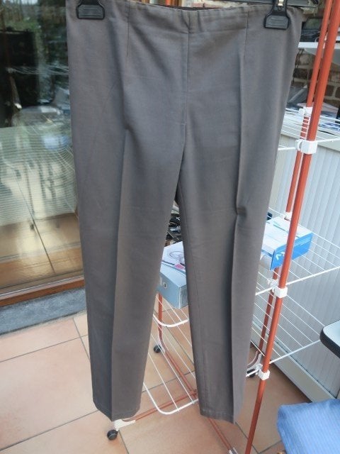Broek grijs elast. tailleband Brunello Cucinelli 44 (it 48), Brunello Cucinelli, Maat 42/44 (L), Ophalen of Verzenden, Zo goed als nieuw