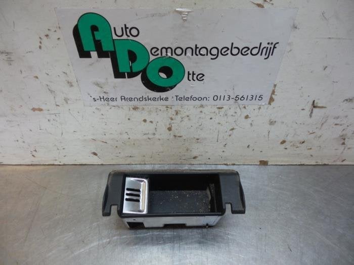 Asbak achter van een Audi A6 (A6 04-), Gebruikt, -, -, -