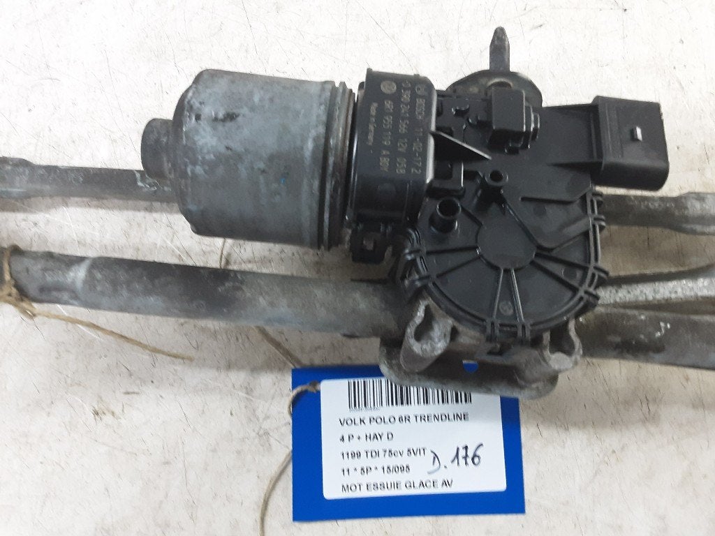 MOTEUR ESSUIE-GLACE AVANT Volkswagen Polo V (6R), Autos : Pièces & Accessoires, Volkswagen, Mevr. I. Hauben, Utilisé, Rue de l'Espoir 34 34
4030  GRIVEGNÉE, BE