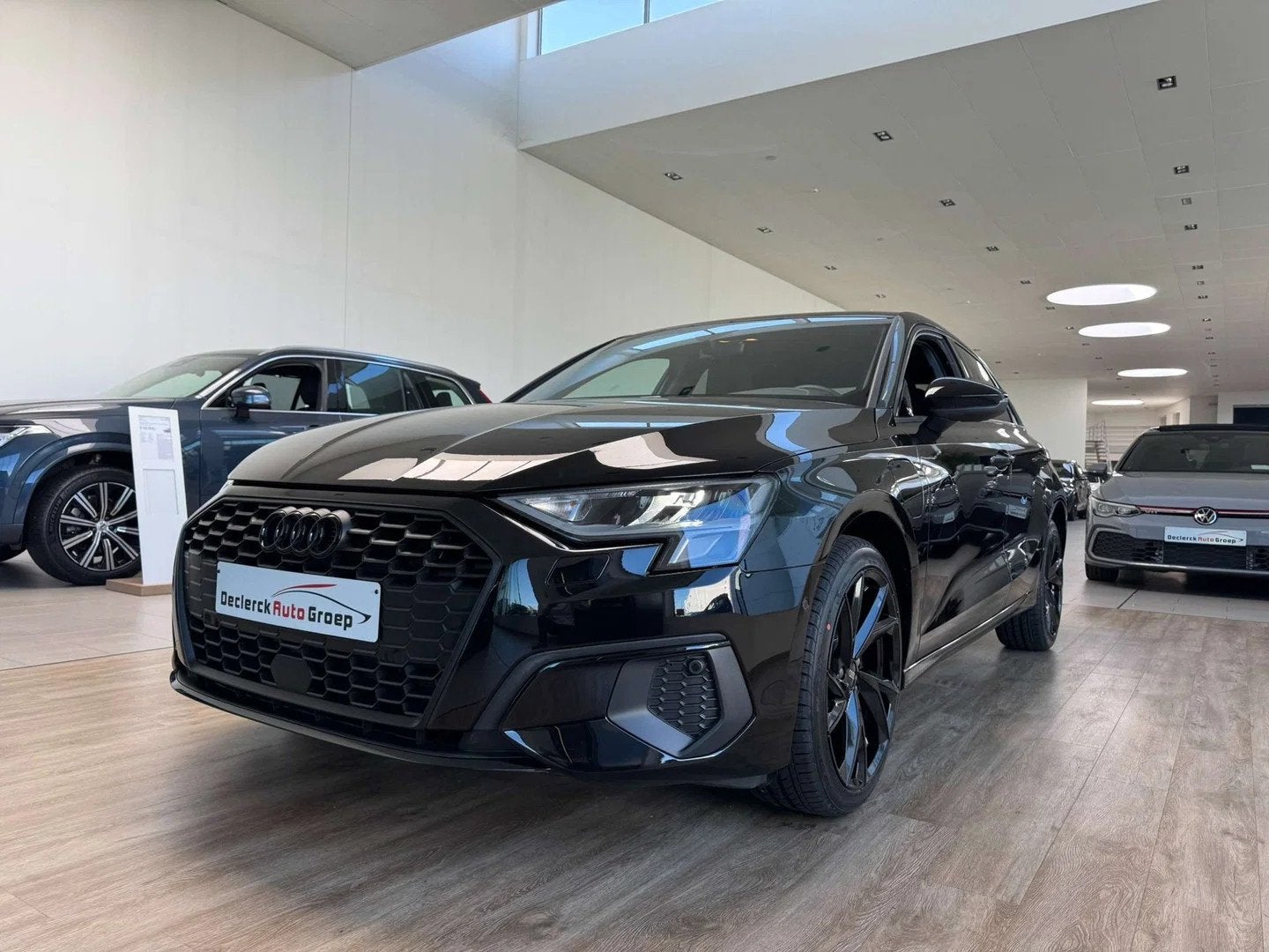 Audi A3 Sportback 40TFSIe*S-TRONIC*SHADOW LOOK PLUS*DIRECTIE, Auto's, Audi, Automaat, Gebruikt, 4 cilinders, 1 kg