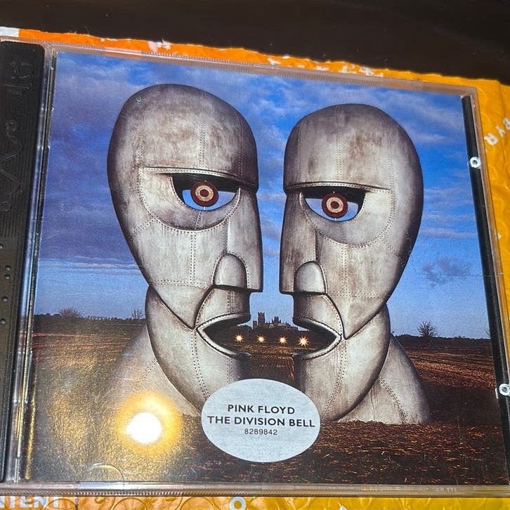 PERFECTE NIEUWSTAAT CD PINK FLOYD / THE DIVISION BELL., Ophalen of Verzenden, Zo goed als nieuw