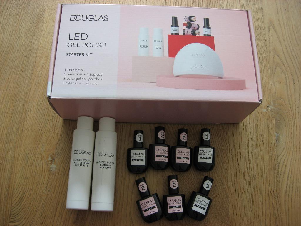 Douglas Led Gel Polish Starter Kit  + extra's Foto 7, Ophalen of Verzenden, Nieuw, Handen en Nagels, Make-up