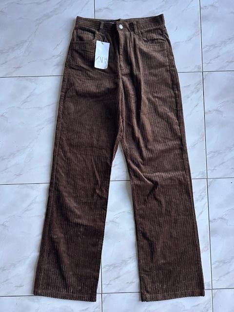 Corduroy broek met label Zara maat M (nr1895a), Kleding | Dames, Maat 38/40 (M), Bruin, Zara, Nieuw