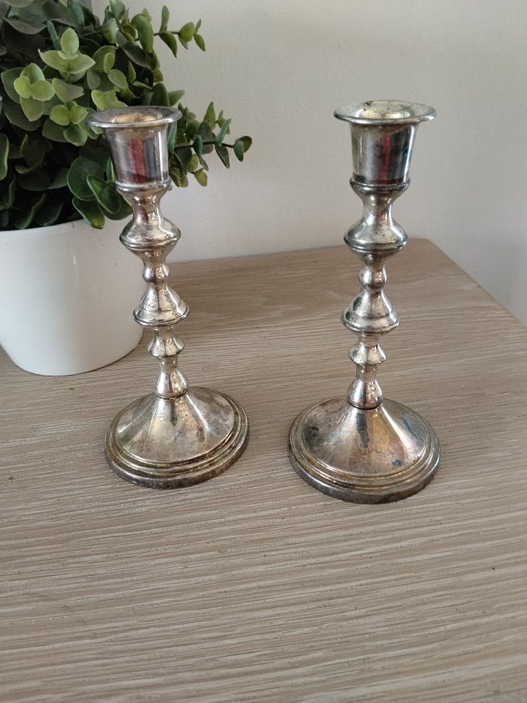 2 vintage zilverkleurige kandelaars, Ophalen of Verzenden, Gebruikt, Metaal