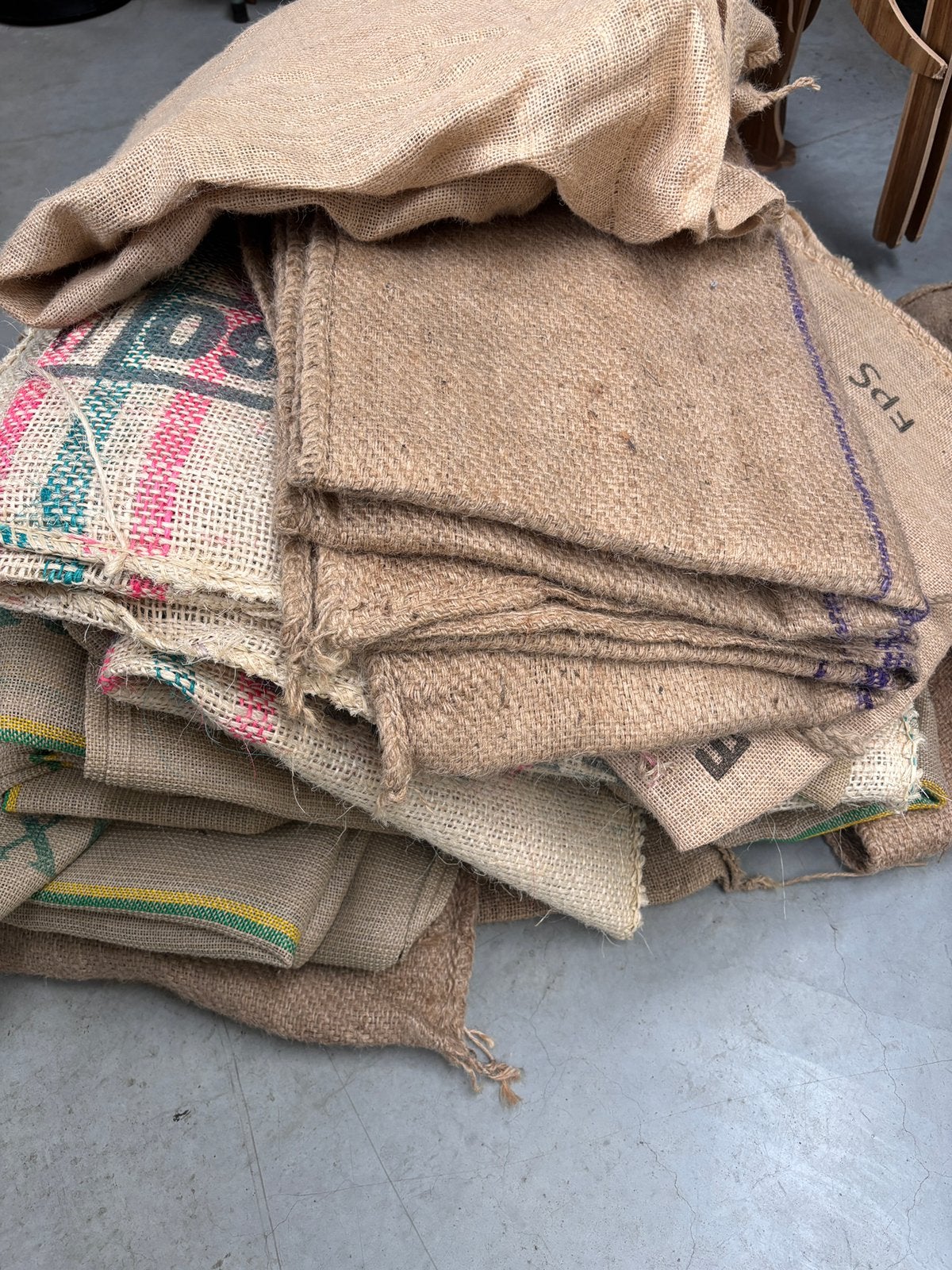 Koffiezakken jutte, Overige thema's, Textiel, Nieuw, Meerkleurig