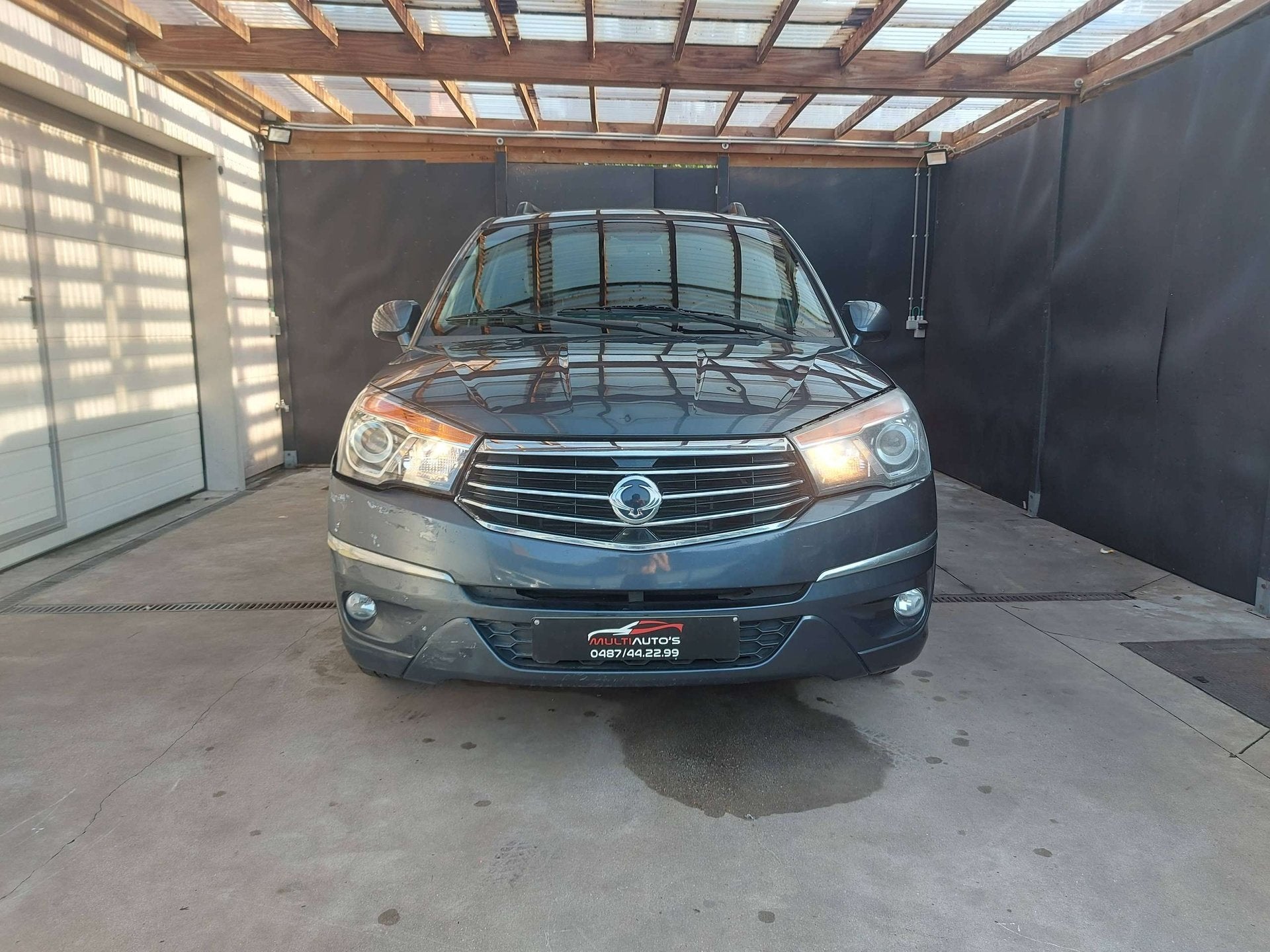 SsangYong Rodius Rodius 2.2 SV220e-XDi 2WD Crystal Plus, Auto's, SsangYong, 2157 cc, Gebruikt, 4 cilinders, 7 zetels