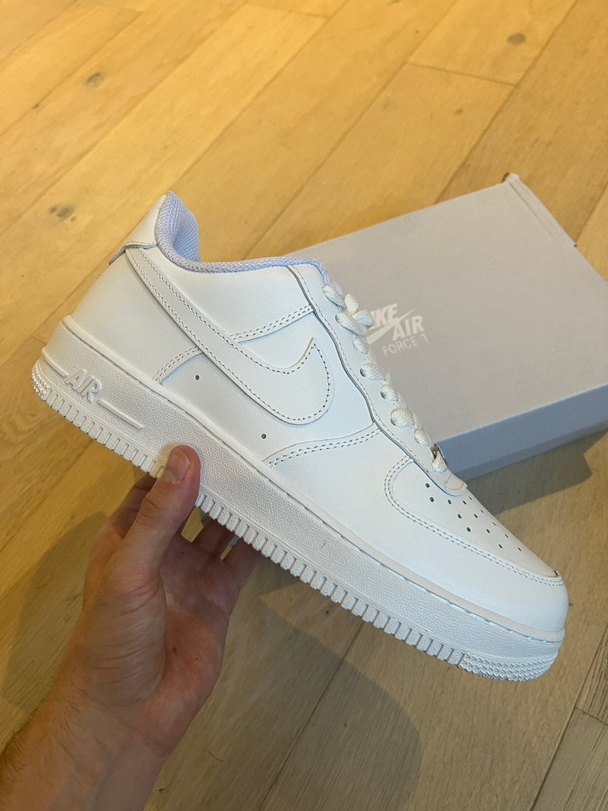 nike air force 1 taille 43, Neuf, Enlèvement, Blanc, Baskets