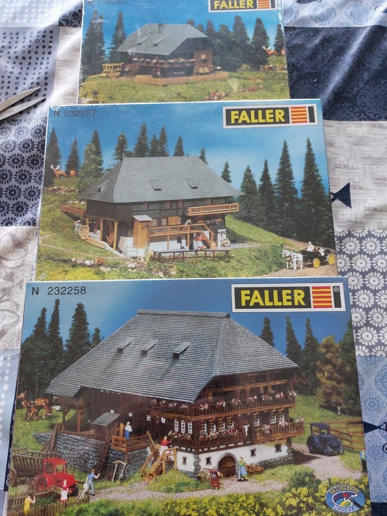 Maisons miniatures N pour trains, Collections, Envoi