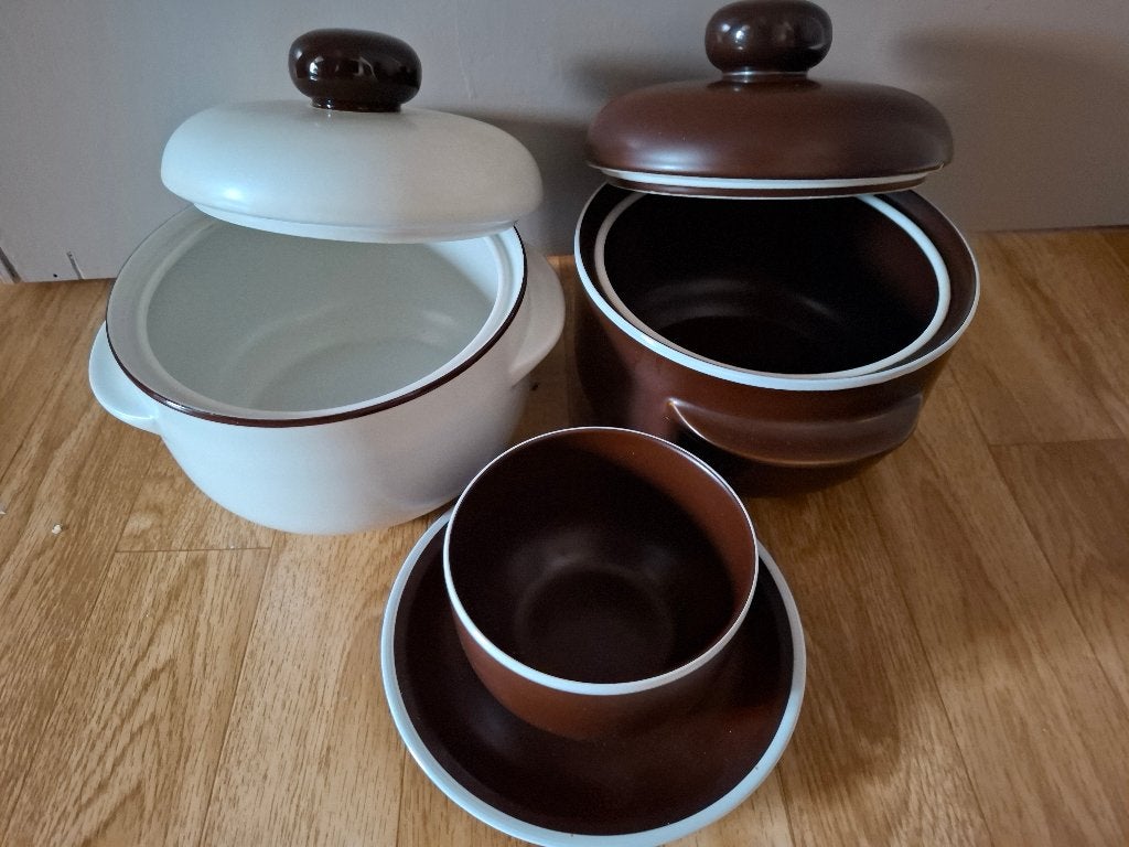 Oven potjes. Wit en bruin, Maison & Meubles, Cuisine | Casseroles & Poêles, Enlèvement, Neuf, Autres matériaux, Casserole, Bidon ou Boîte